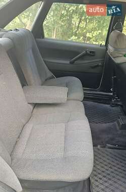 Седан Volkswagen Passat 1988 в 