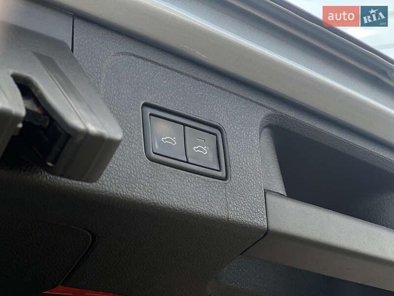 Універсал Volkswagen Passat 2019 в Ужгороді