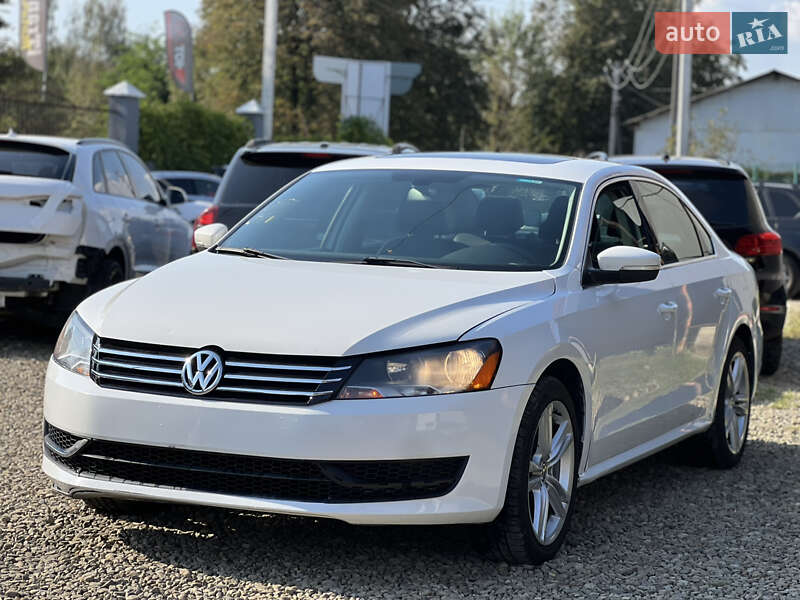 Седан Volkswagen Passat 2014 в Стрые