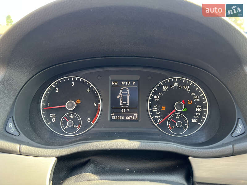 Седан Volkswagen Passat 2014 в Стрые