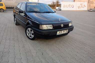 Седан Volkswagen Passat 1992 в Кременце