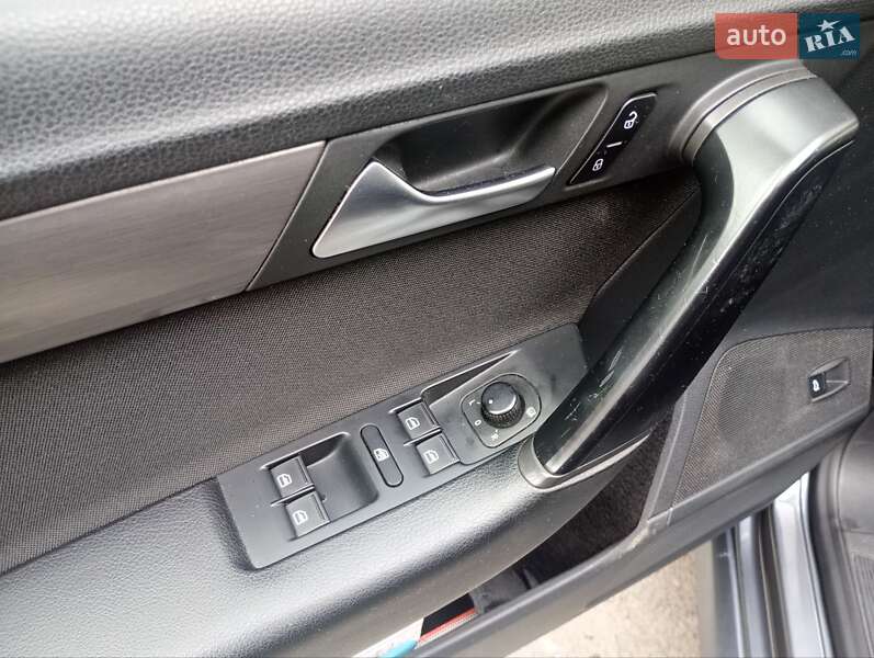 Універсал Volkswagen Passat 2014 в Кам'янець-Подільському