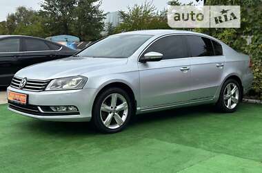 Седан Volkswagen Passat 2011 в Одесі