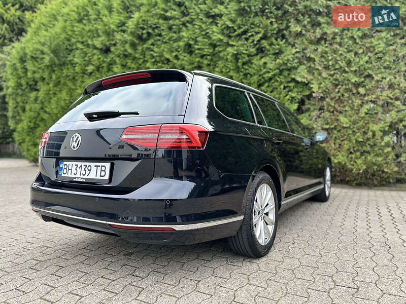Универсал Volkswagen Passat 2017 в Одессе