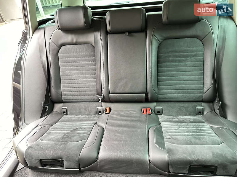 Универсал Volkswagen Passat 2017 в Одессе