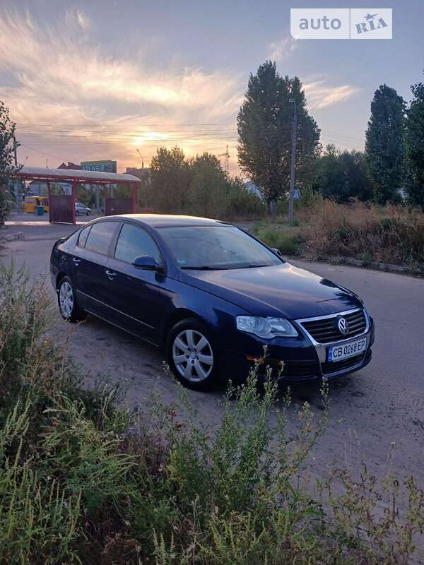 Седан Volkswagen Passat 2005 в Чернігові