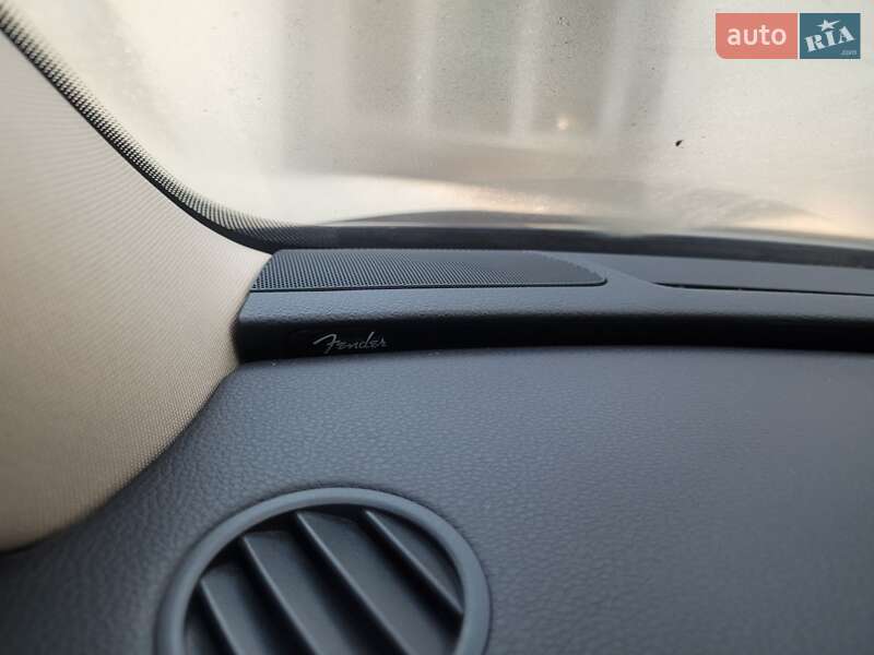 Седан Volkswagen Passat 2014 в Запоріжжі