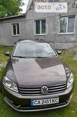 Седан Volkswagen Passat 2012 в Черкасах