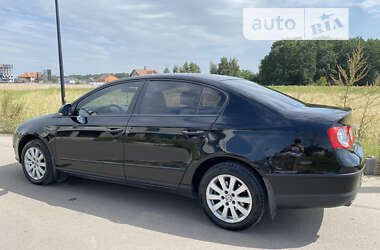 Седан Volkswagen Passat 2008 в Киеве