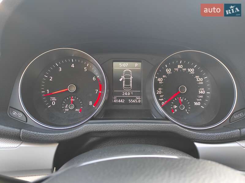 Седан Volkswagen Passat 2017 в Киеве