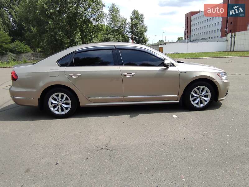 Седан Volkswagen Passat 2017 в Киеве