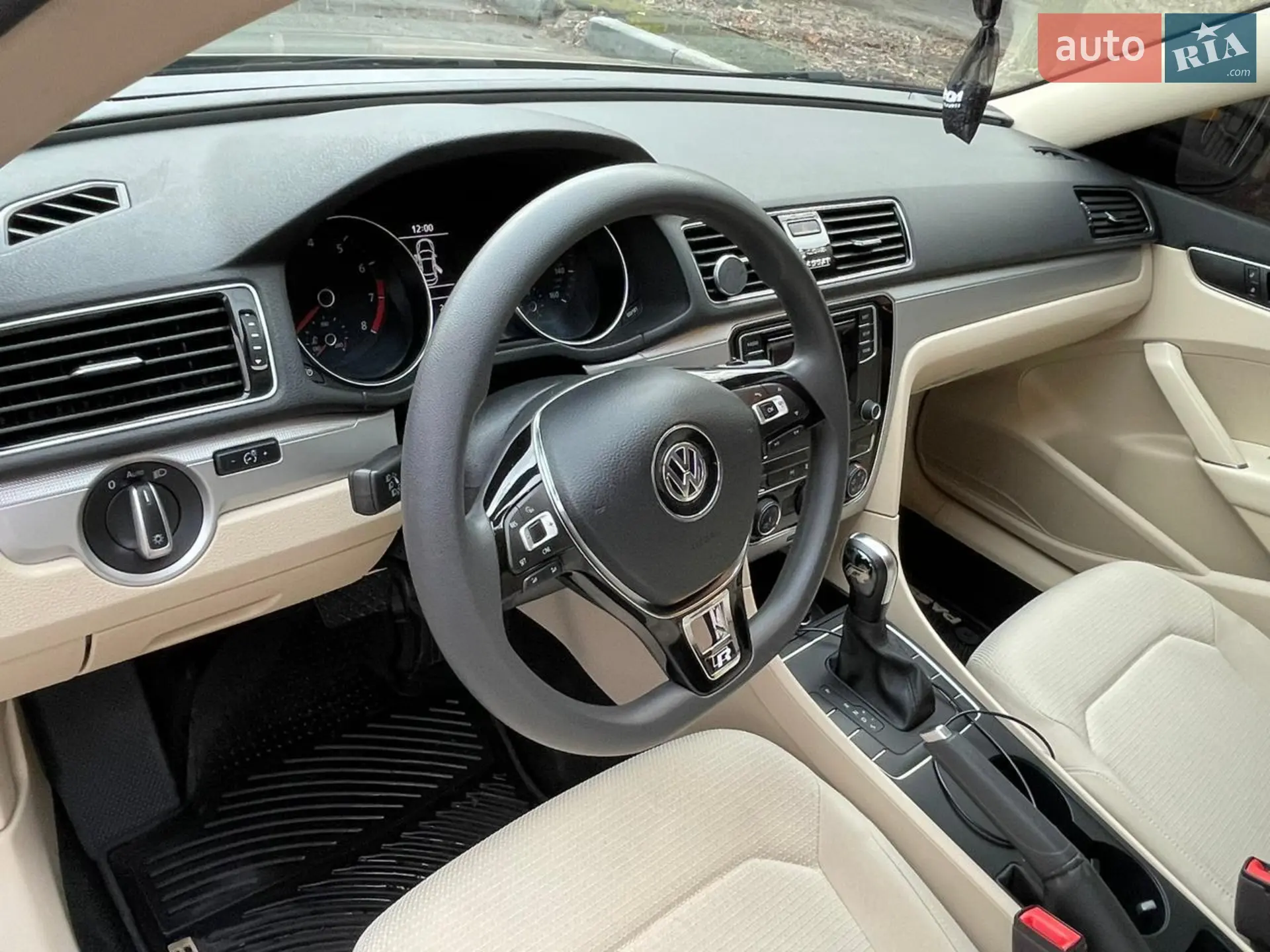 2017 Volkswagen Passat - мініатюра 9