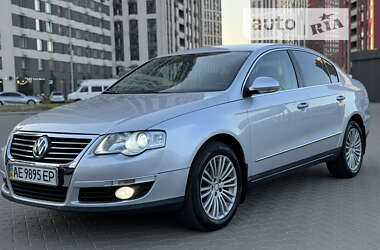 Седан Volkswagen Passat 2008 в Киеве