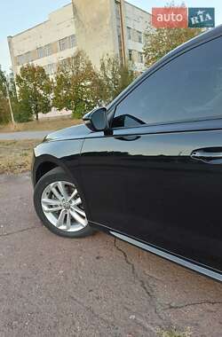 Седан Volkswagen Passat 2020 в Славутиче