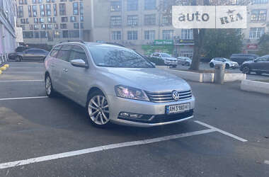 Універсал Volkswagen Passat 2011 в Києві