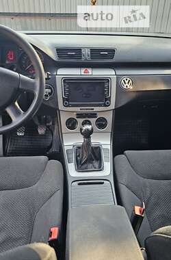 Универсал Volkswagen Passat 2007 в Черновцах