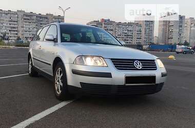 Універсал Volkswagen Passat 2003 в Києві