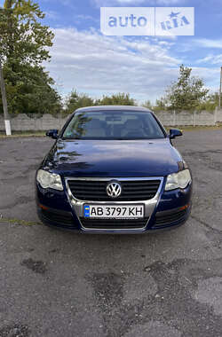 Седан Volkswagen Passat 2005 в Могилів-Подільському