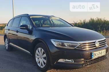 Универсал Volkswagen Passat 2019 в Ровно