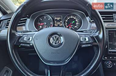 Універсал Volkswagen Passat 2016 в Києві