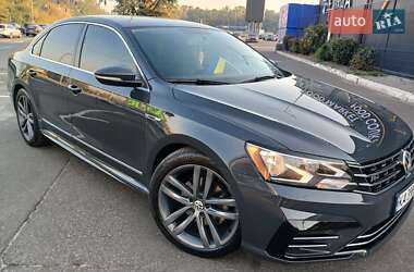 Седан Volkswagen Passat 2017 в 