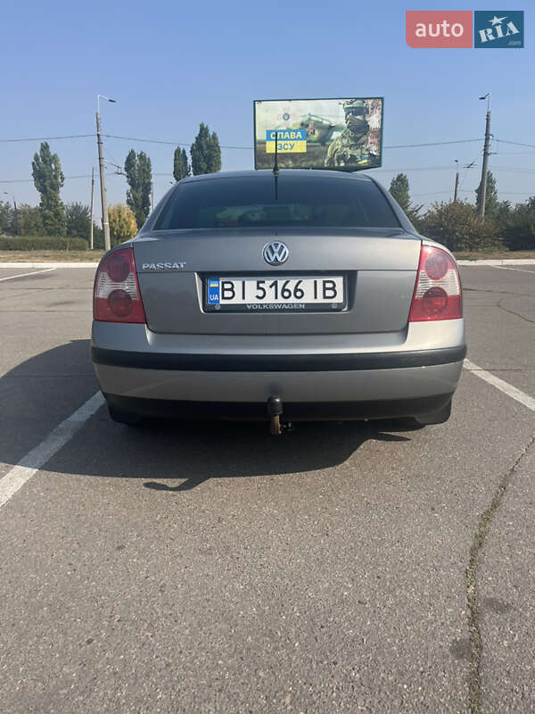 Седан Volkswagen Passat 2002 в Чернівцях