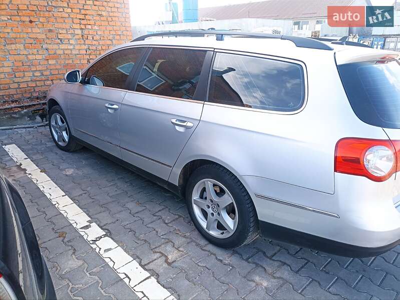 Універсал Volkswagen Passat 2008 в Вінниці