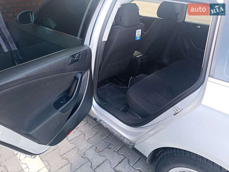 Універсал Volkswagen Passat 2008 в Вінниці