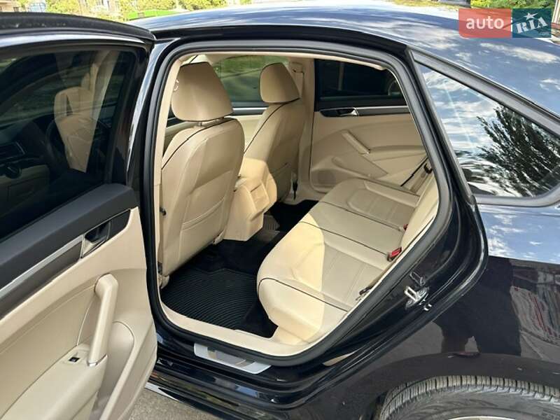 Седан Volkswagen Passat 2018 в Миколаєві