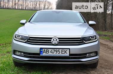 Седан Volkswagen Passat 2016 в Виннице