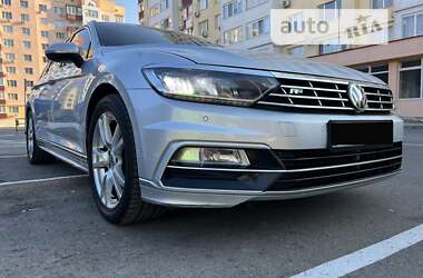 Универсал Volkswagen Passat 2015 в Хмельницком