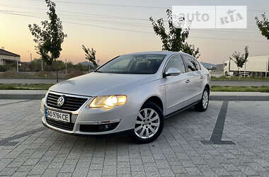 Седан Volkswagen Passat 2008 в Мукачевому