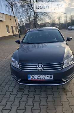 Седан Volkswagen Passat 2014 в Ходореві