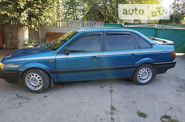 Седан Volkswagen Passat 1991 в Виннице