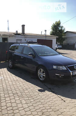 Универсал Volkswagen Passat 2008 в Рокитном