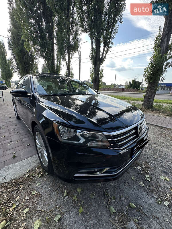 Седан Volkswagen Passat 2016 в Рівному
