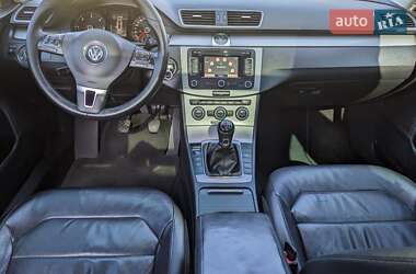 Универсал Volkswagen Passat 2012 в Львове