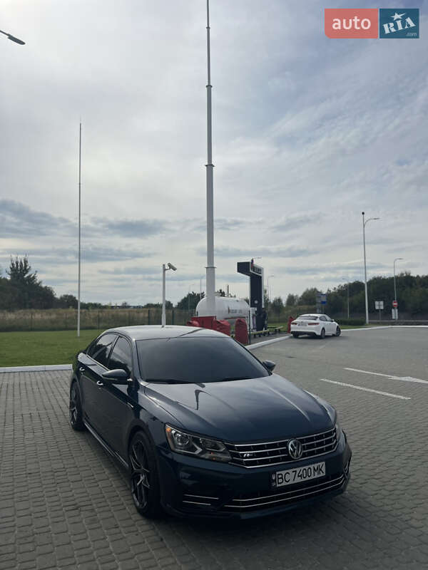 Седан Volkswagen Passat 2018 в Мостиске