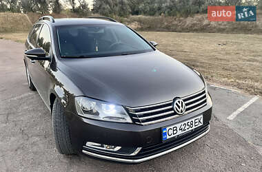 Универсал Volkswagen Passat 2012 в Тростянце