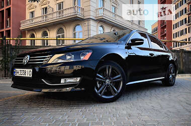 Седан Volkswagen Passat 2014 в Одессе