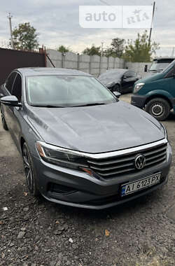 Седан Volkswagen Passat 2021 в Киеве