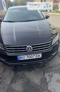 Седан Volkswagen Passat 2016 в Тернополі