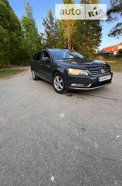 Универсал Volkswagen Passat 2011 в Золотоноше