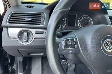 Седан Volkswagen Passat 2015 в 