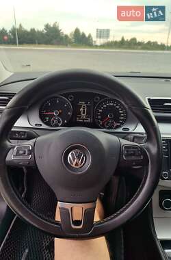 Универсал Volkswagen Passat 2012 в 