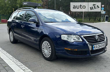 Универсал Volkswagen Passat 2009 в Киеве