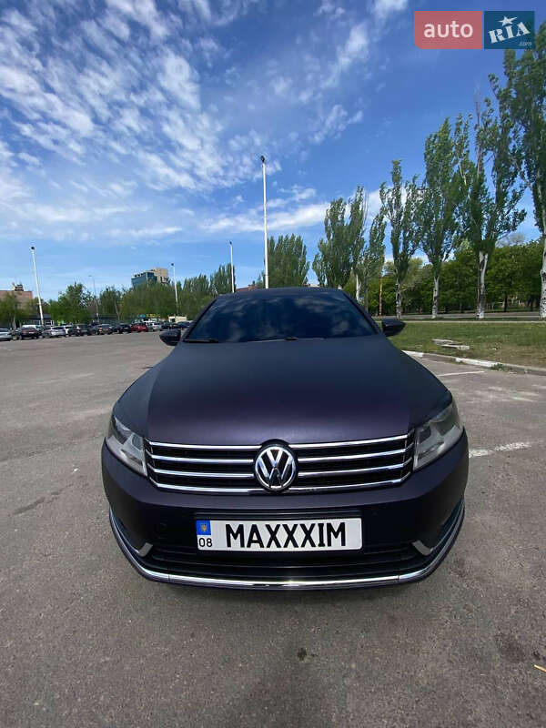 Седан Volkswagen Passat 2011 в Запорожье