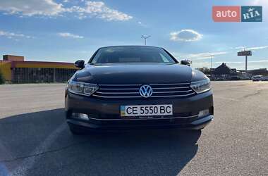 Седан Volkswagen Passat 2014 в Чернівцях