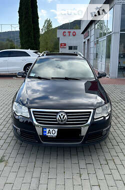 Универсал Volkswagen Passat 2006 в Хусте