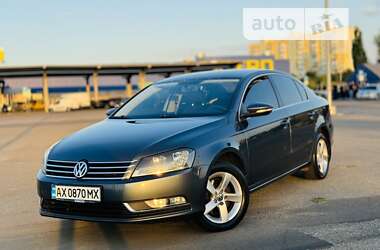 Седан Volkswagen Passat 2012 в Харькове